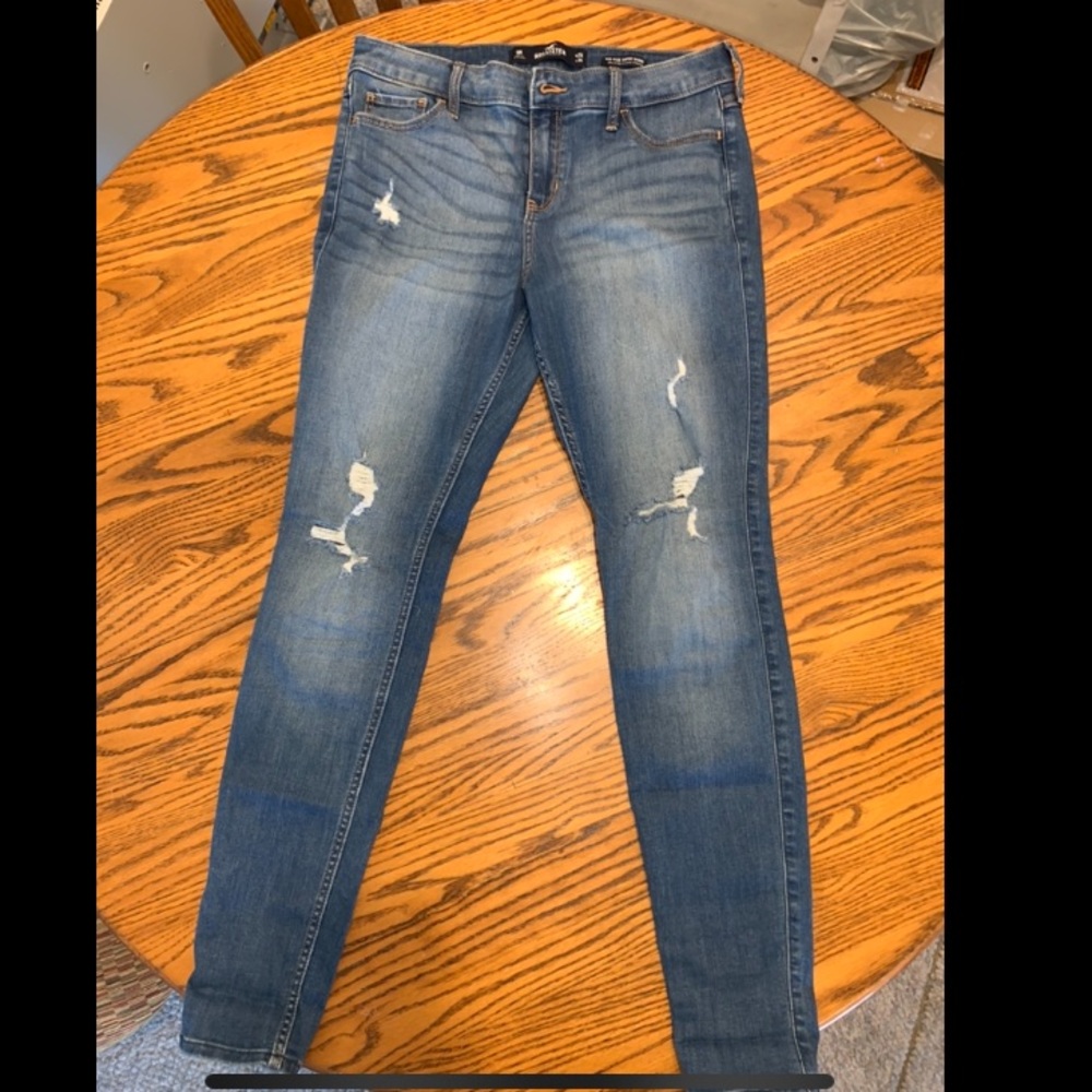 Hollister mid-rise super skinny jeans